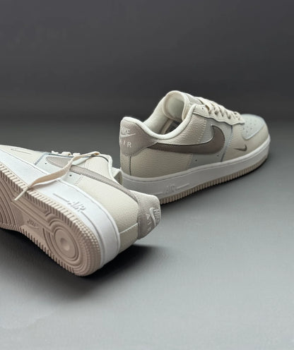 NIKE AIR FORCE 1 | CREAM $2390