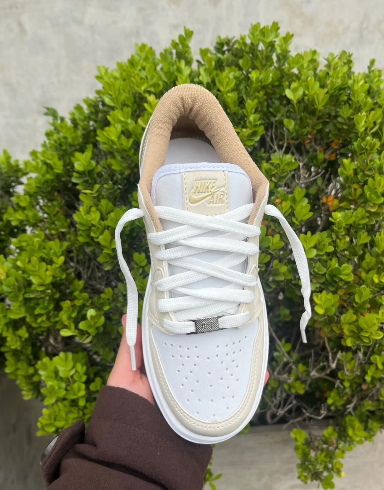 NIKE AIR JORDAN 1 ELEVATE LOW | GOLD