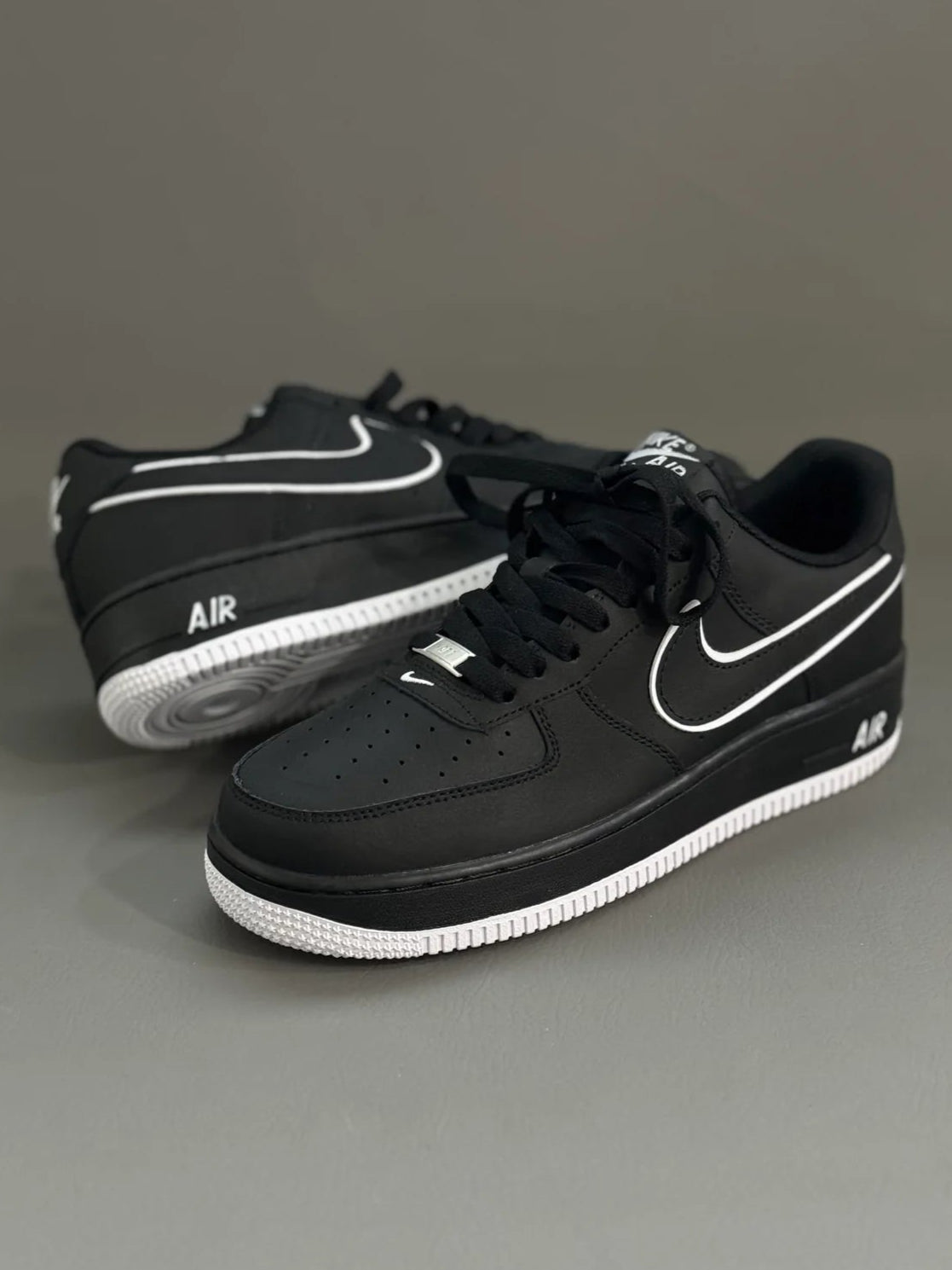 NIKE AIR FORCE 1 | BLACK M